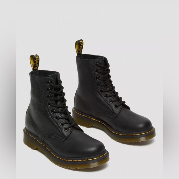 Dr. Martens Shoes - Dr Martens 1460 Pascal Virginia Leather Lace Up Boots Women’s Size 9